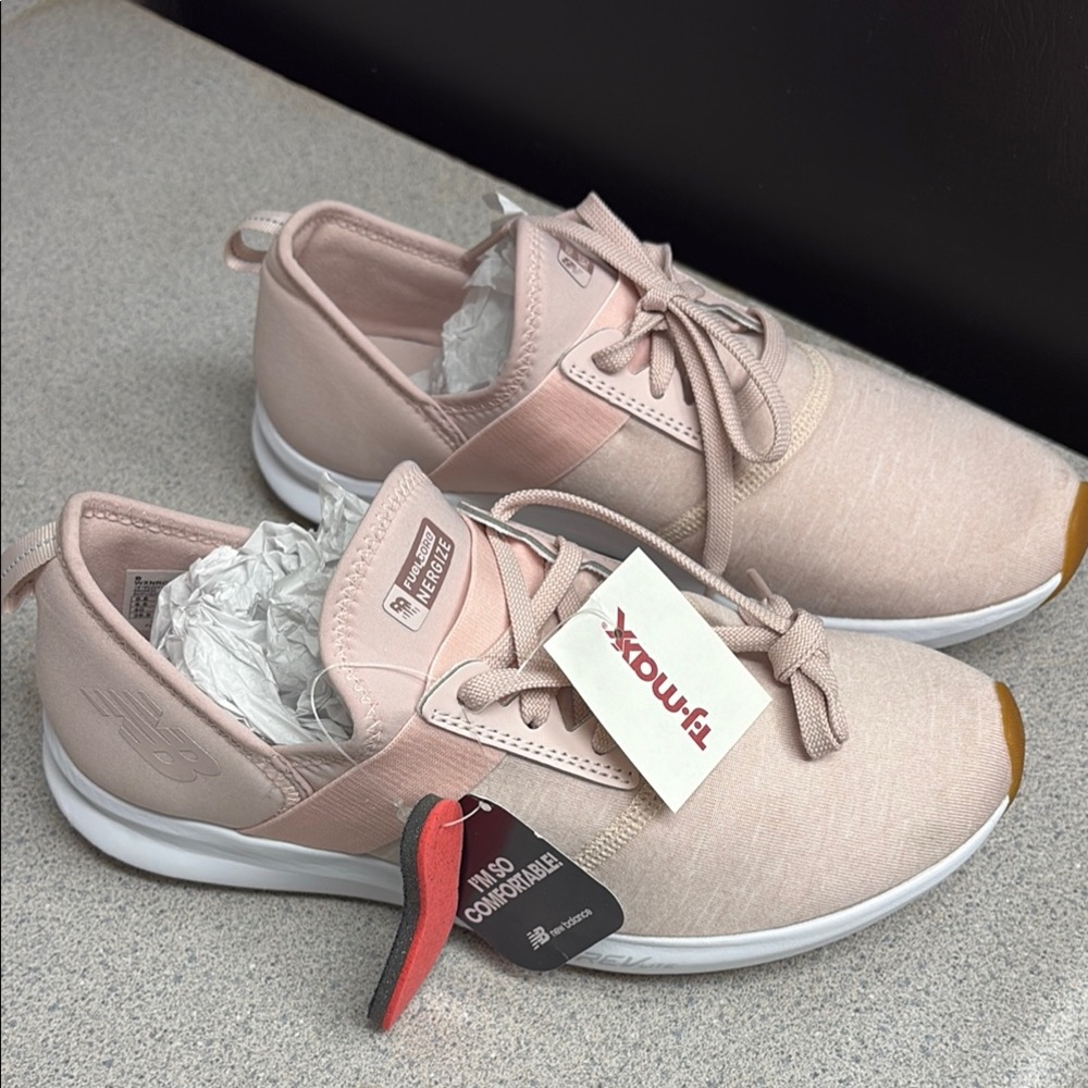 NWT New Balance Women's Pink Sneakers